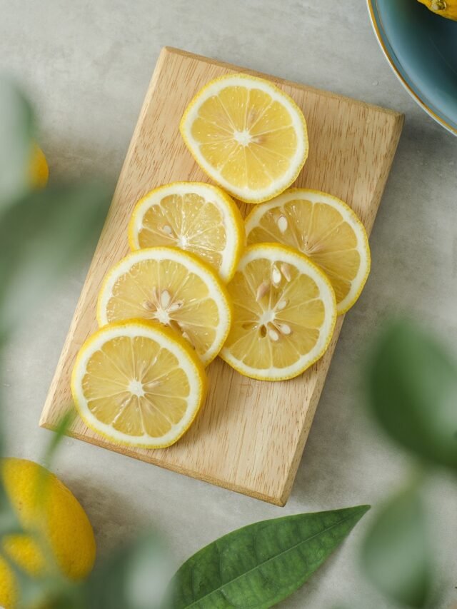 Lime slices for Juice